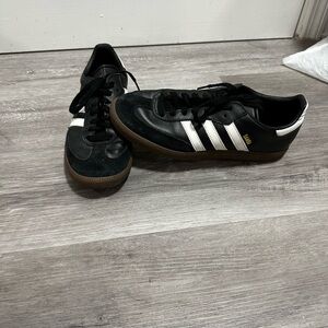 Adidas Black Sambas